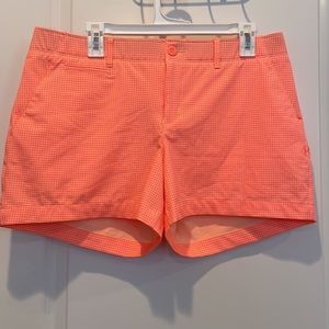 NWT Under Armour Heat Gear Coral Houndstooth Shorts